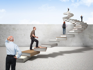 轮胎上的速度等级V代表最高时速为多少？