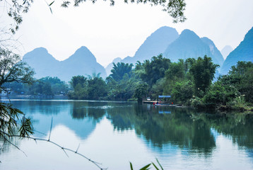 轮胎上的速度等级V代表最高时速为多少？